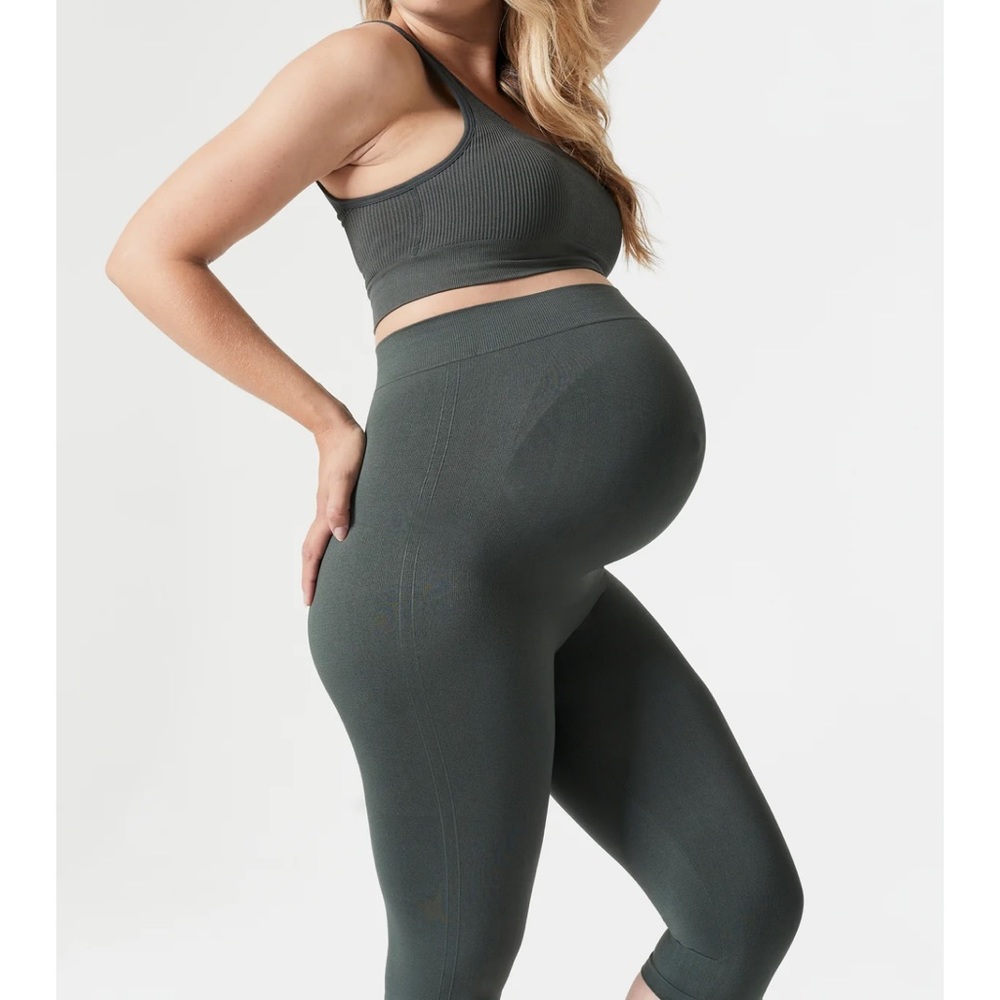 Blanqi maternity bundle